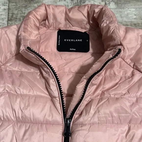 Everlane The Renew Lightweight Puffer Pink Jacket - Picture 5 of 16